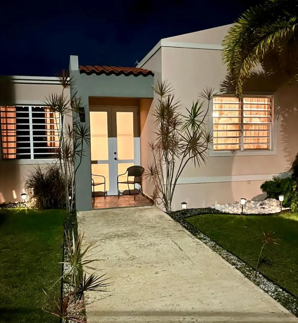 La Casandra Beach House Isabela 0*,