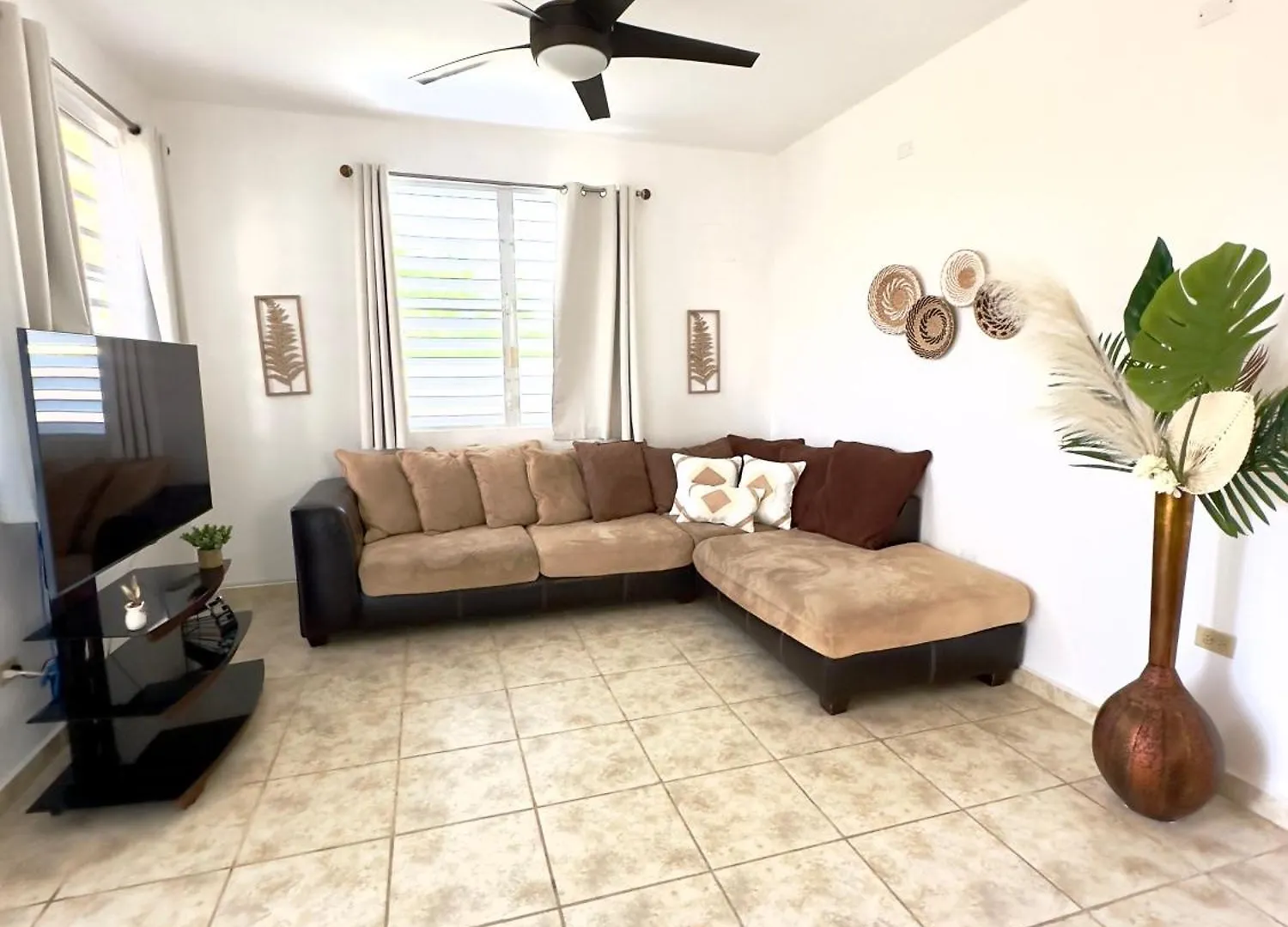 La Casandra Beach House Isabela Holiday home